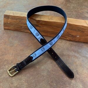 Vineyard Vines BCC Baltimore Country Club Men's Black and Blue canvas Belt
